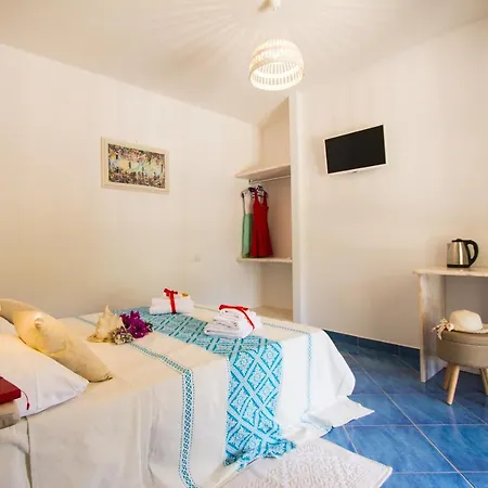 Voce Del Mare Alojamento de Acomodação e Pequeno-almoço Tertenìa