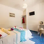 Voce Del Mare Bed & Breakfast Tertenìa